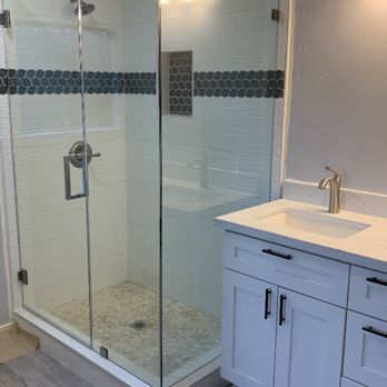 Bathroom remodel for mobbile homes with glass shower doors